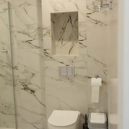West Nest Kosmach